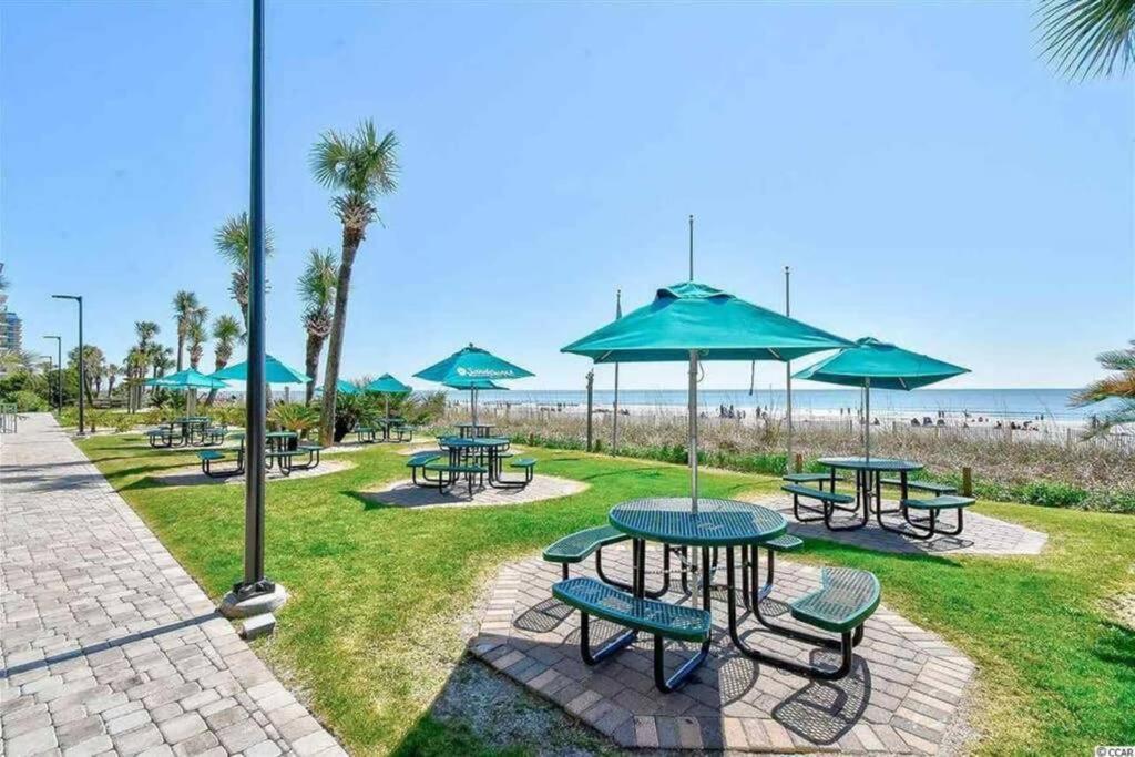 *Renovated Oceanfront Condo*Queen Beds*Pools*Hot Tubs*More*P220 Myrtle Beach Exteriör bild