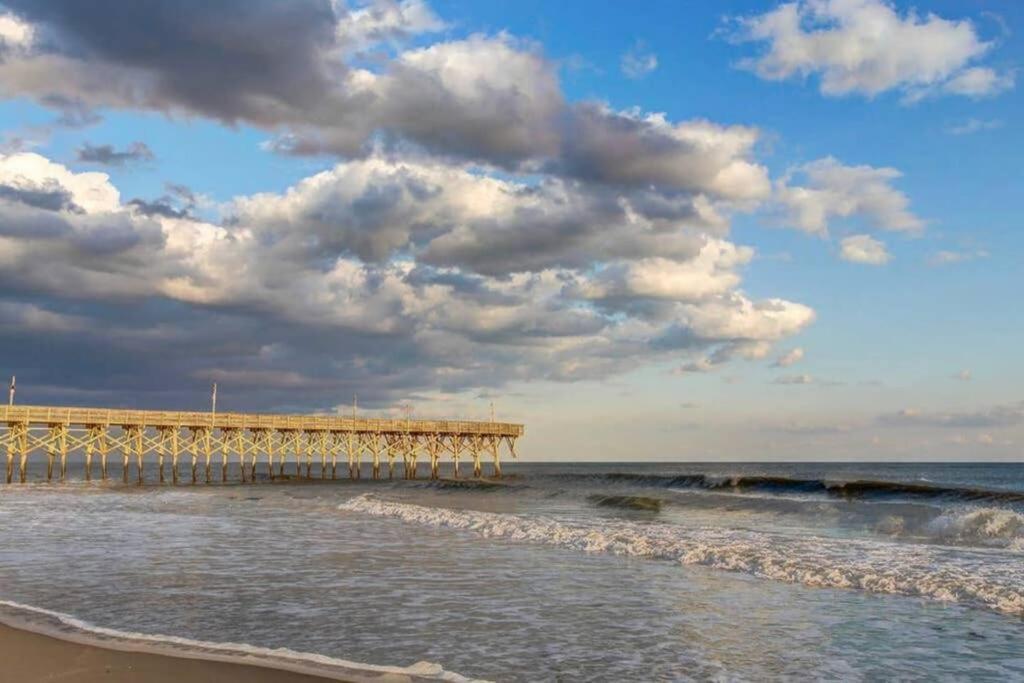 *Renovated Oceanfront Condo*Queen Beds*Pools*Hot Tubs*More*P220 Myrtle Beach Exteriör bild